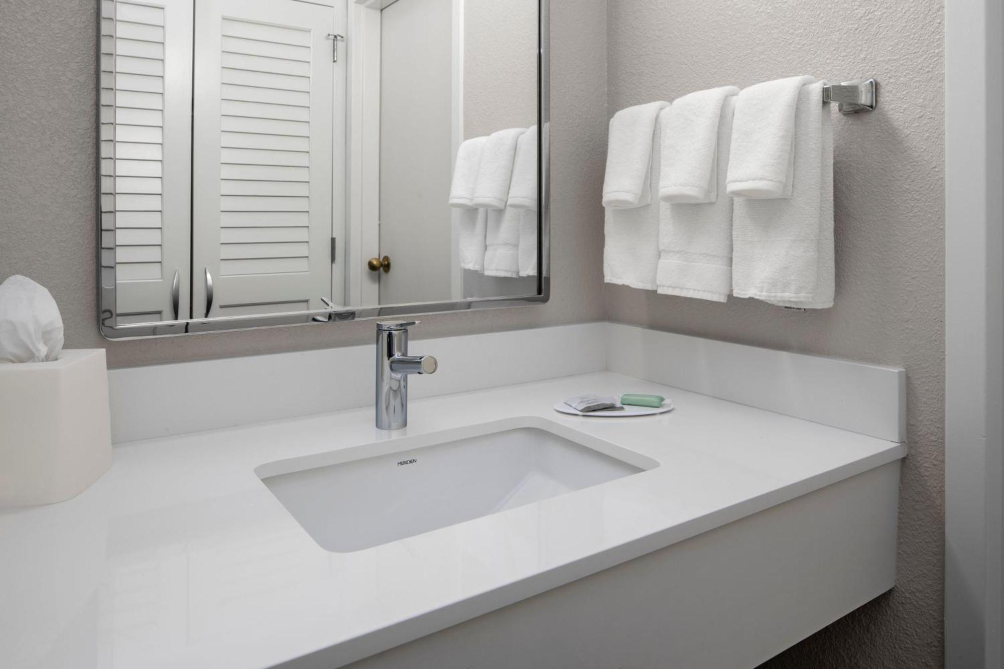 Courtyard By Marriott Little Rock West Hotel Buitenkant foto